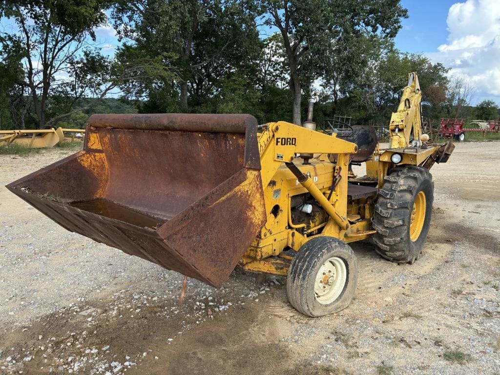 Ford 550 Equipment Image0