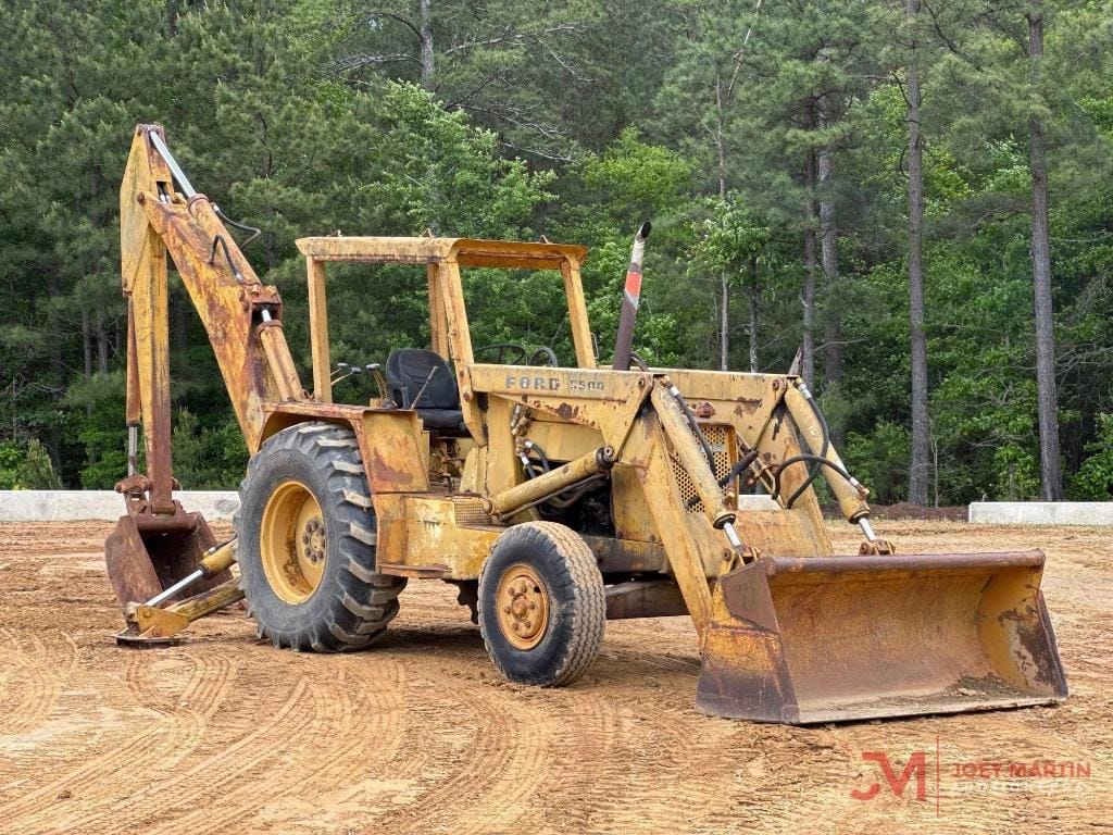 Ford 5500 Equipment Image0