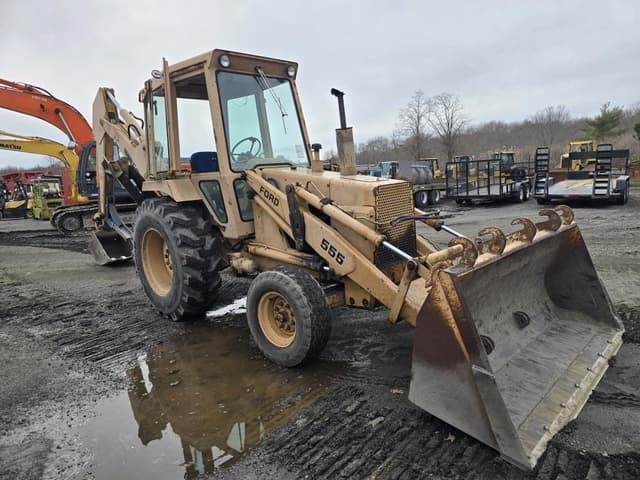 Image of Ford 555 equipment image 2