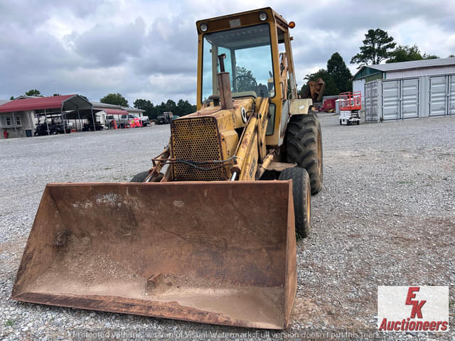 Image of Ford 555 equipment image 1
