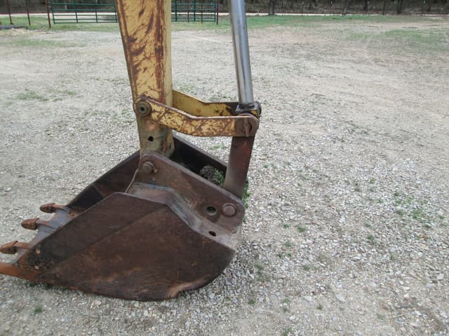 Image of Ford 555 equipment image 4