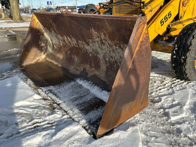 Image of Ford 555 equipment image 1