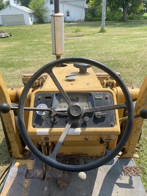 Image of Ford 555 equipment image 4