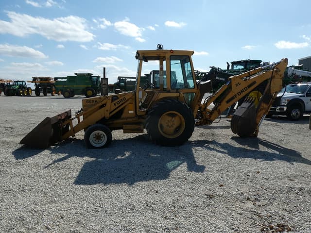 Image of Ford 555A equipment image 2