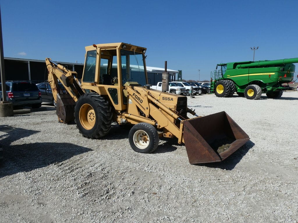 Ford 555A Equipment Image0