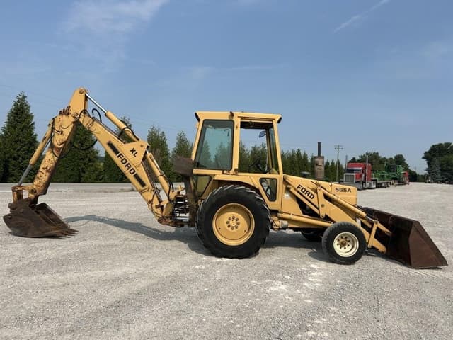 Image of Ford 555A equipment image 3