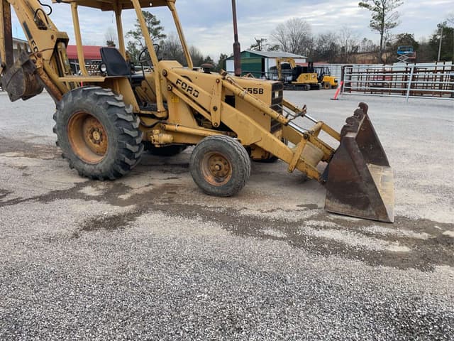 Image of Ford 555B equipment image 4