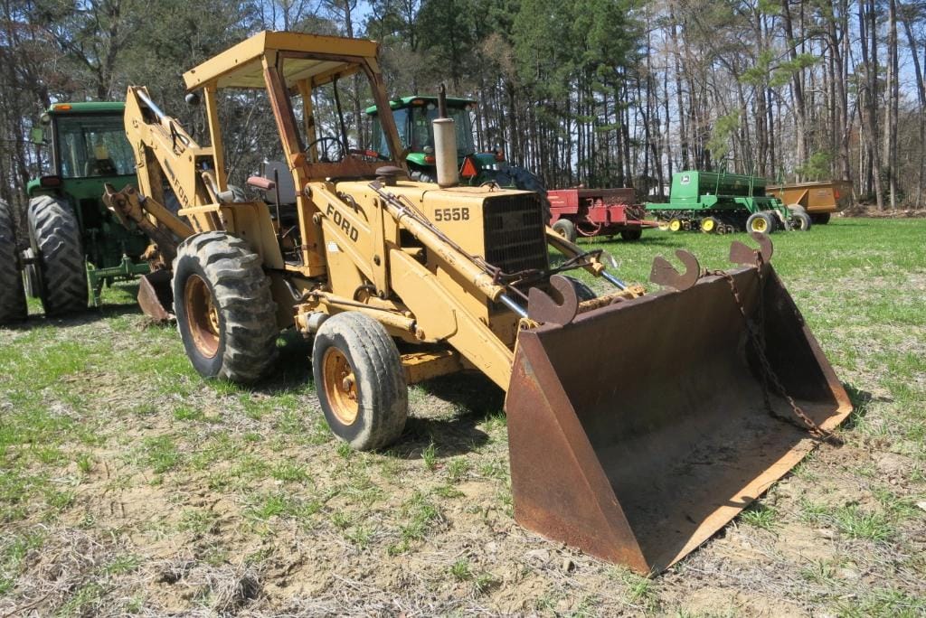 Ford 555B Equipment Image0