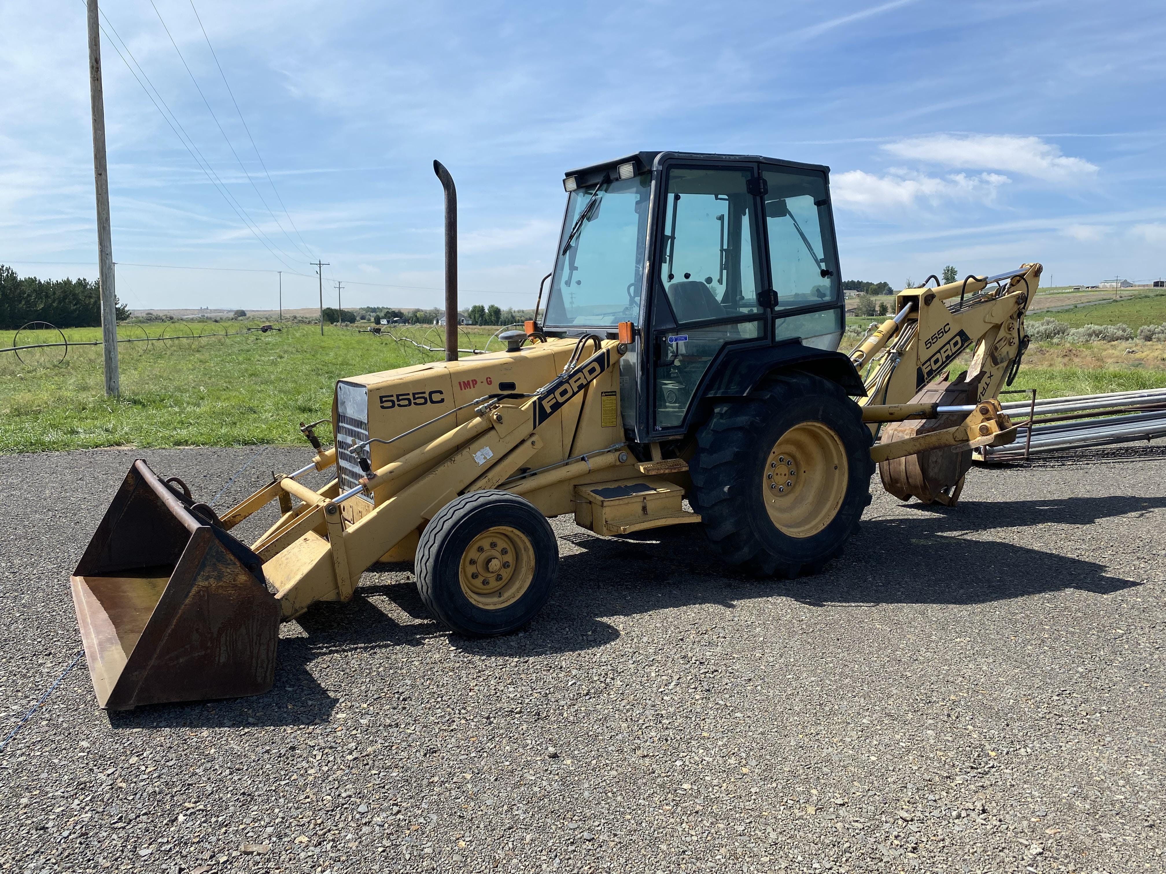 Main image Ford 555C