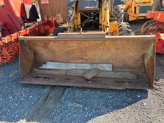 Image of Ford 555D equipment image 3