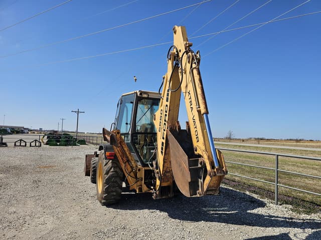 Image of Ford 555D equipment image 3