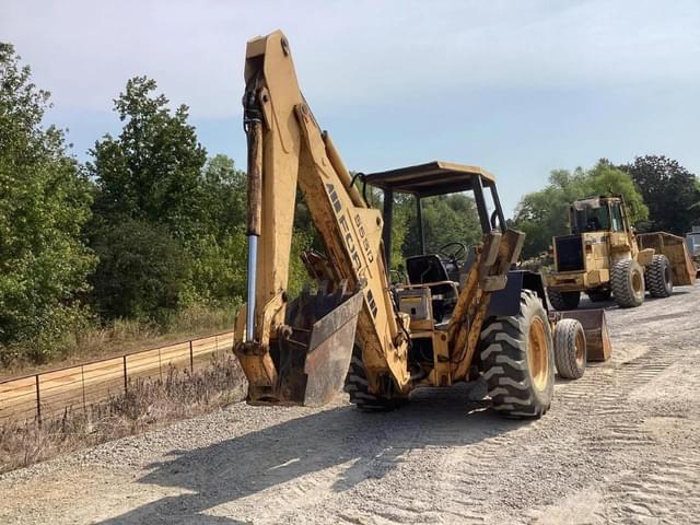 Image of Ford 555D equipment image 4