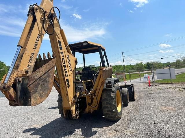 Image of Ford 555D equipment image 2