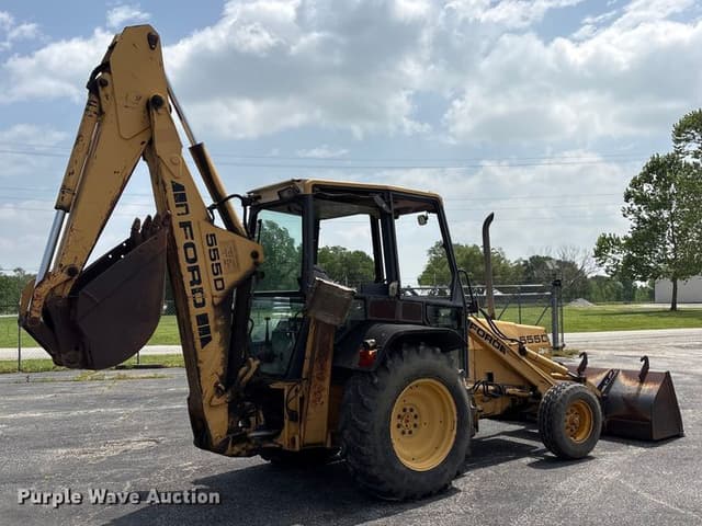 Image of Ford 555D equipment image 4