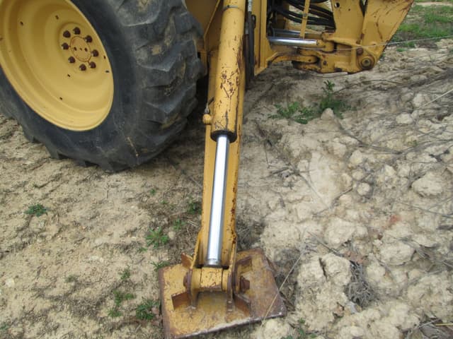 Image of Ford 555D equipment image 4