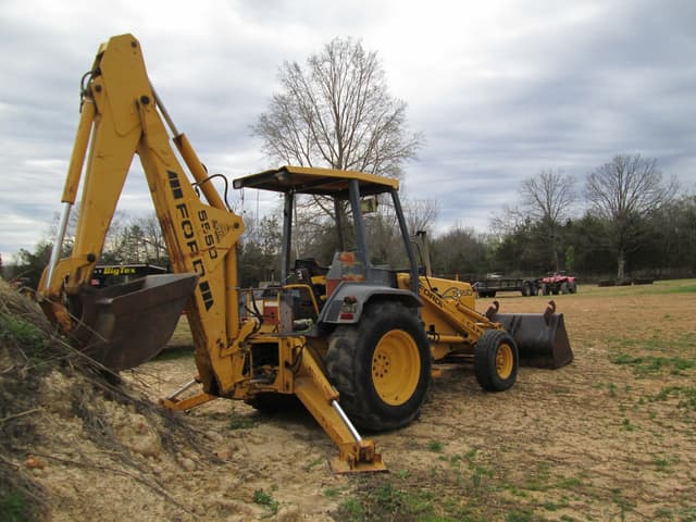 Image of Ford 555D equipment image 2