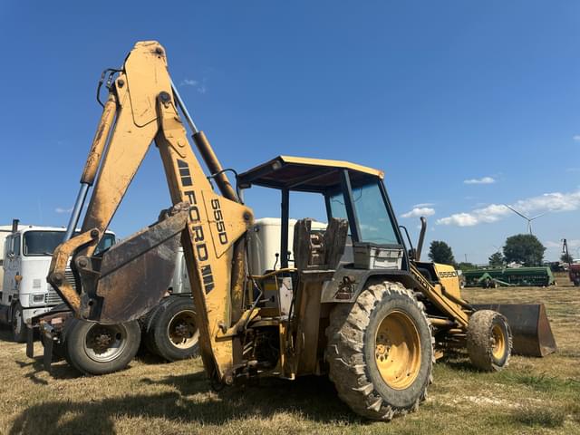 Image of Ford 555D equipment image 2