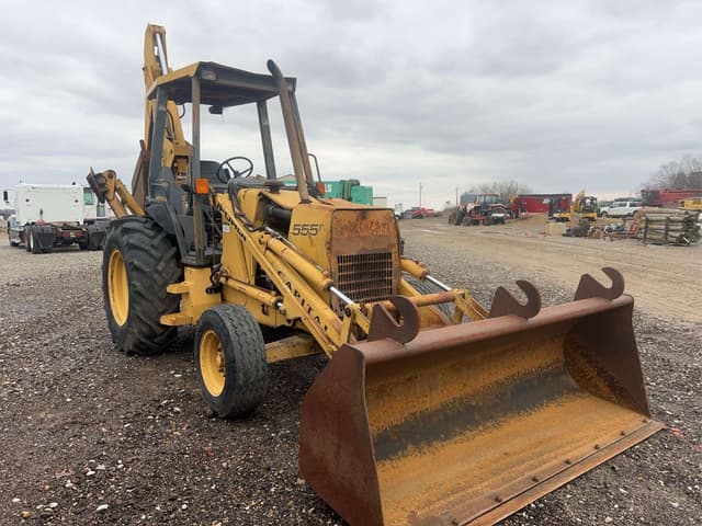 Image of Ford 555D equipment image 4