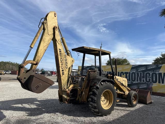 Image of Ford 555D equipment image 3