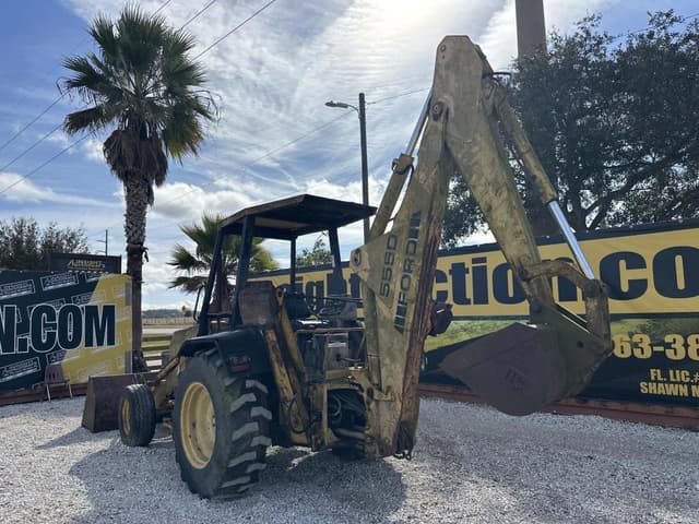 Image of Ford 555D equipment image 1