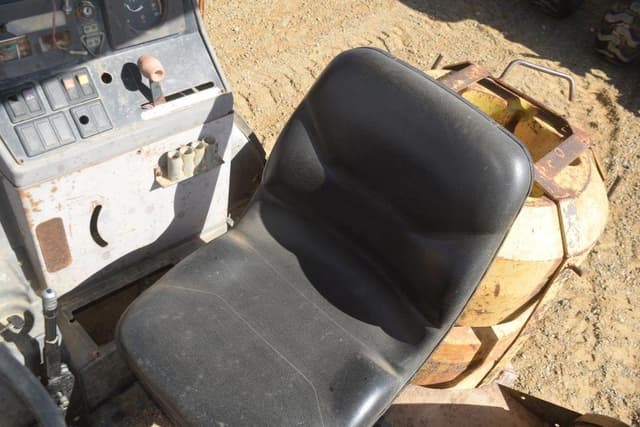 Image of Ford 555D equipment image 4