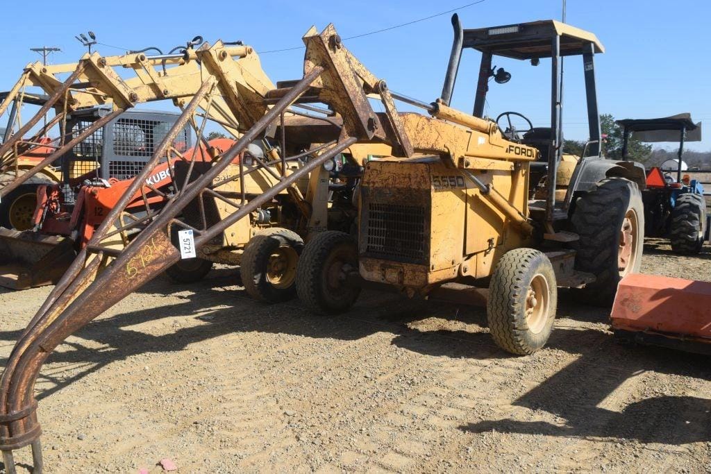 Ford 555D Equipment Image0