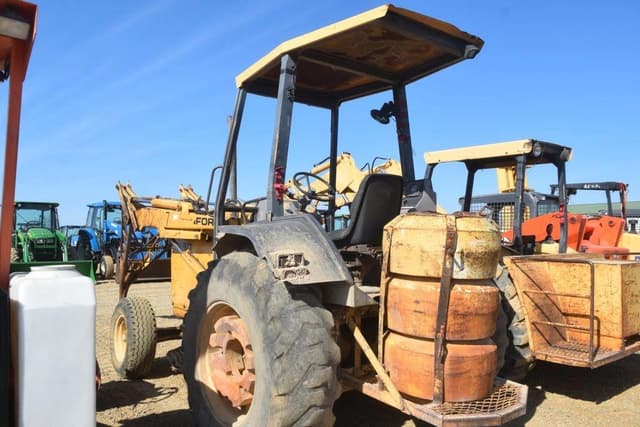 Image of Ford 555D equipment image 1