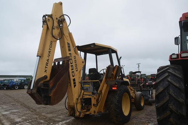 Image of Ford 555D equipment image 2