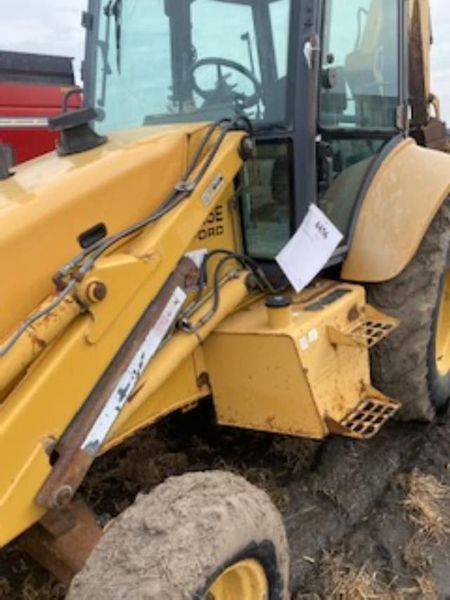 Image of Ford 555E equipment image 2