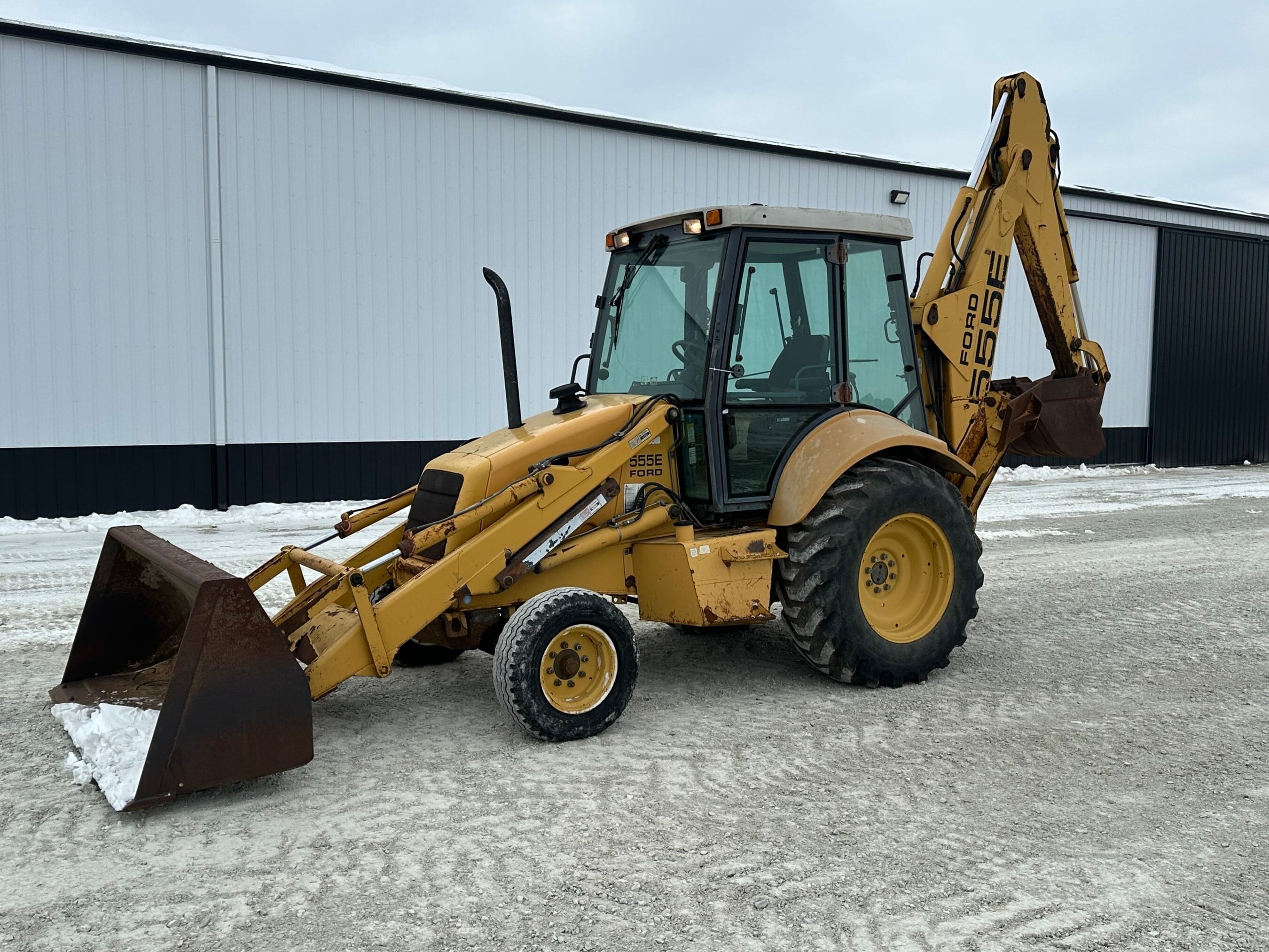 Ford 555E Equipment Image0