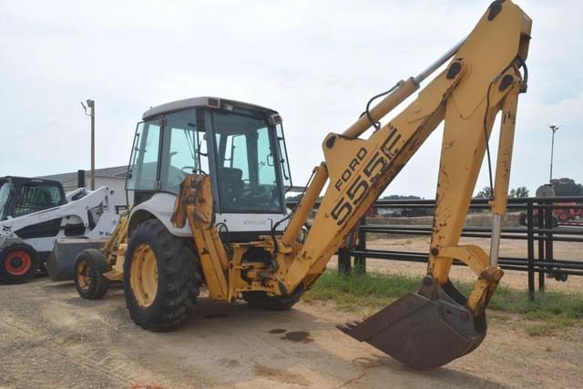 Image of Ford 555E equipment image 1