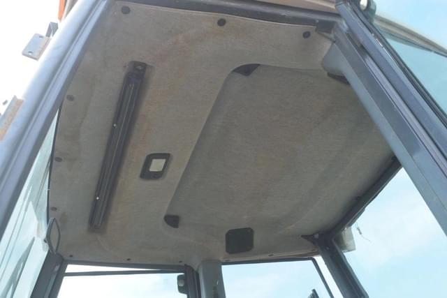Image of Ford 555E equipment image 4