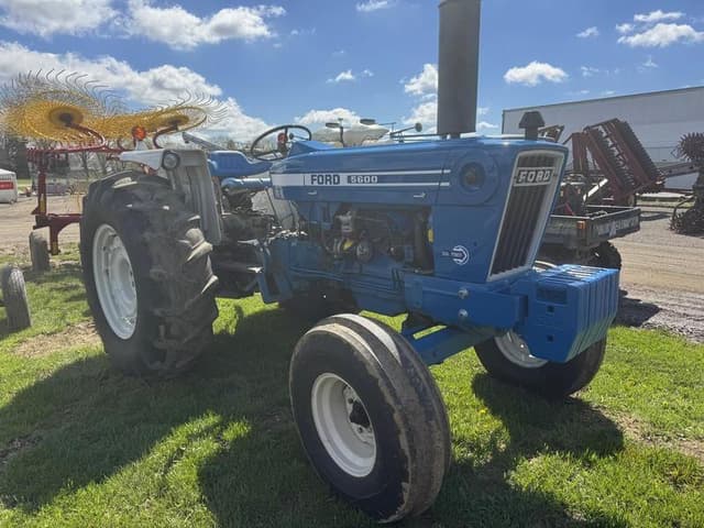 Image of Ford 5600 equipment image 3