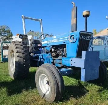 Main image Ford 5600