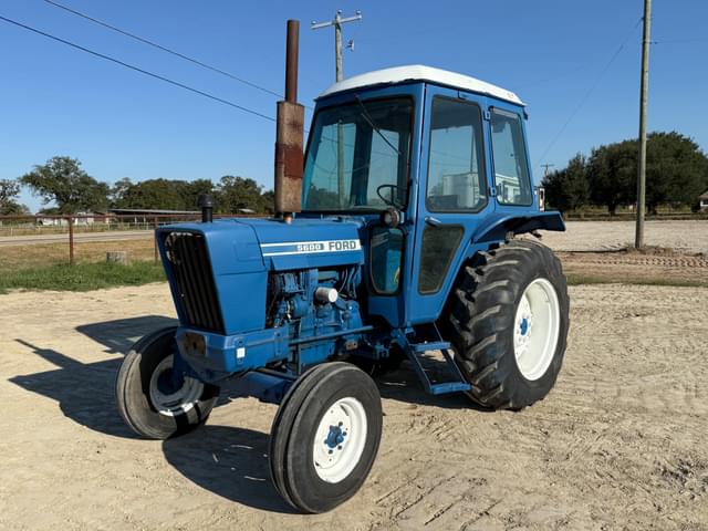 Image of Ford 5600 equipment image 1