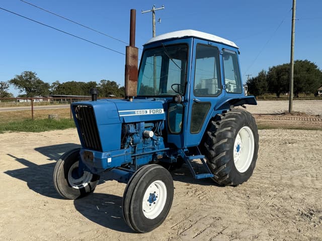 Image of Ford 5600 equipment image 1