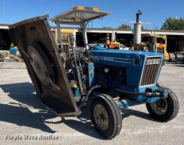 Image of Ford 5600 equipment image 2
