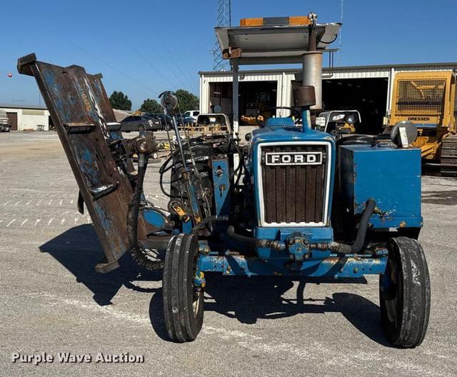 Image of Ford 5600 equipment image 1