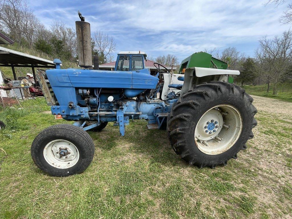 Image of Ford 5600 Primary image