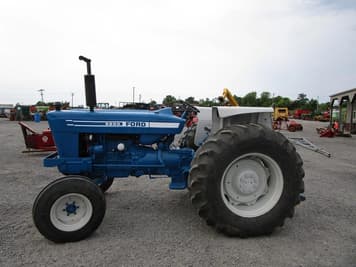 Main image Ford 5600