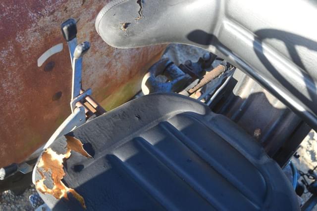 Image of Ford 5610 equipment image 4