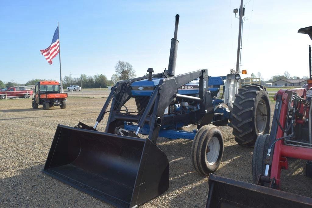 Main image Ford 5610