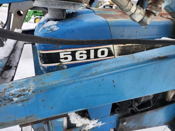 Image of Ford 5610 equipment image 4