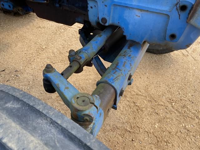Image of Ford 5610 equipment image 4