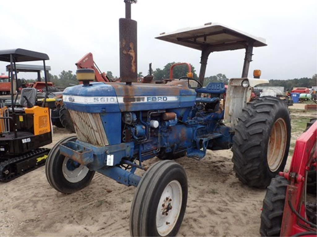 Ford 5610 Equipment Image0