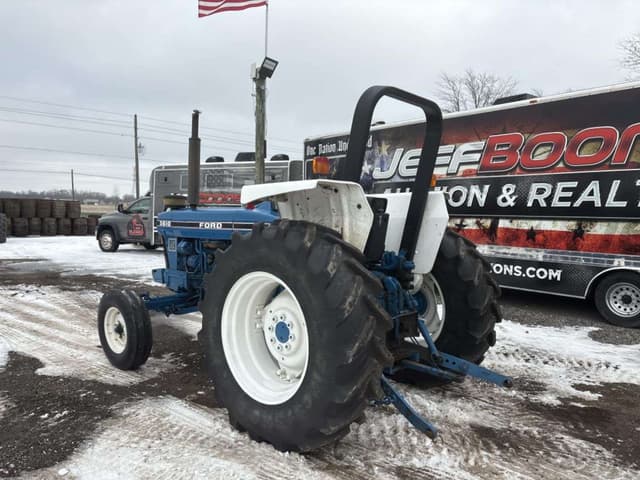 Image of Ford 5610 equipment image 2