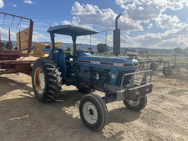 Image of New Holland 5610S equipment image 2