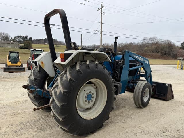 Image of Ford 5640 equipment image 4