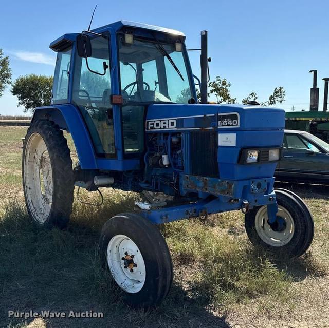 Image of Ford 5640 equipment image 2