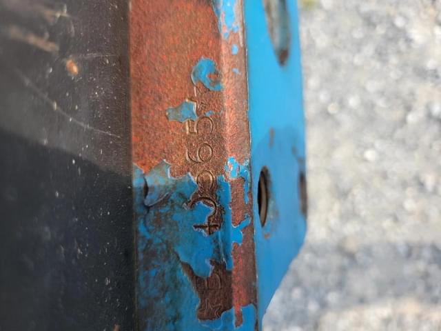 Image of Ford 5640 equipment image 3